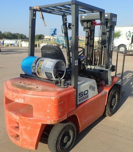 nissan pj02 forklift